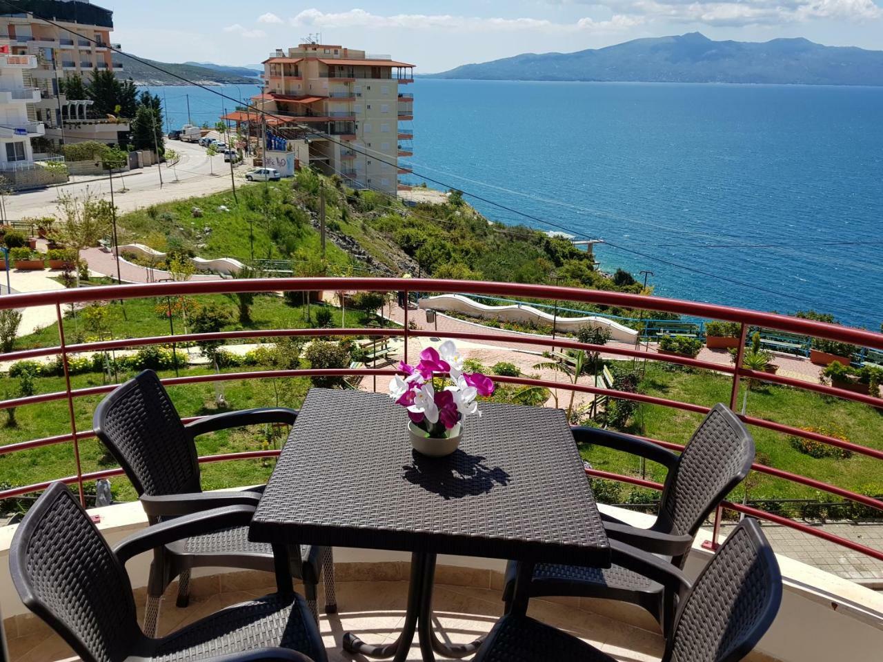 Apartment Of Beautiful Dreams Over The Sea Sarandë 외부 사진